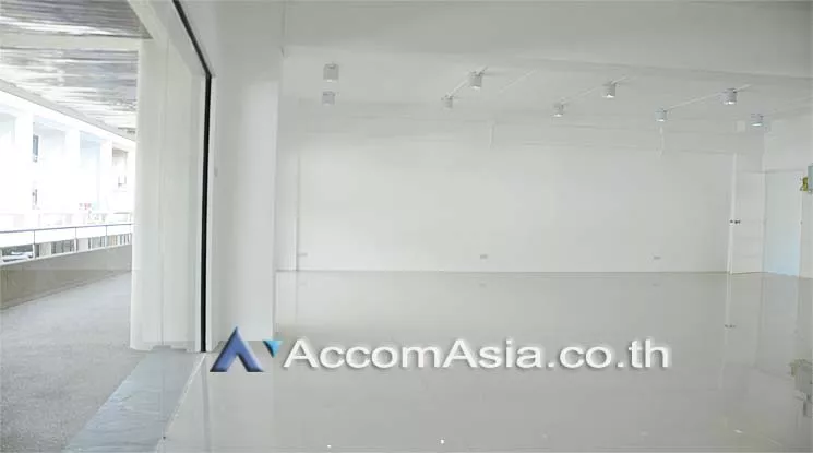 5  Office Space For Rent in Sukhumvit ,Bangkok BTS Phra khanong at Park Avenue AA14005